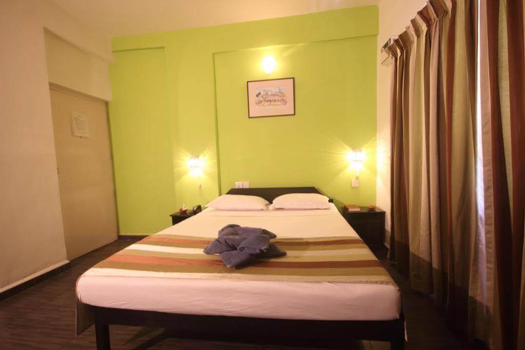 Sodders Renton Manor Otel Arpora Dış mekan fotoğraf