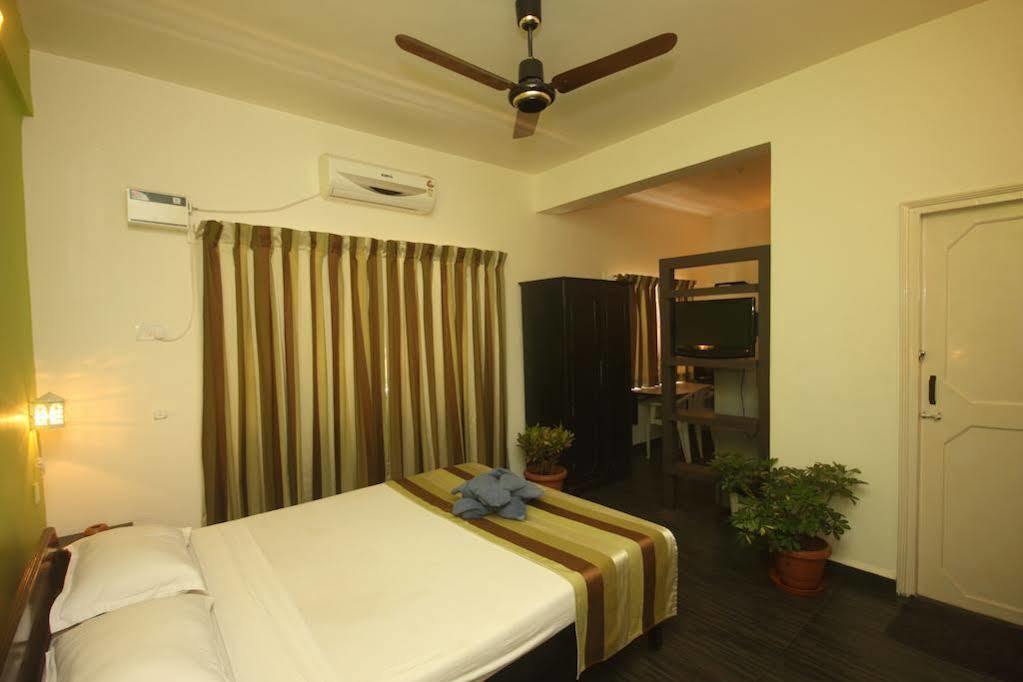 Sodders Renton Manor Otel Arpora Dış mekan fotoğraf